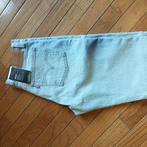 nwt Levi's light wash wedgie skinny jeans size 28